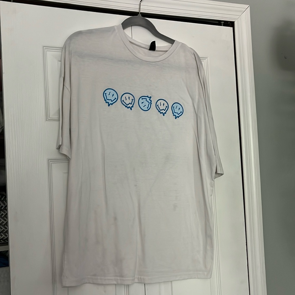 White oversized inspirational T-shirt